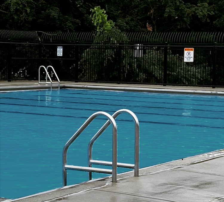 Vietnam Veterans Memorial Swimming Pool & Spray Deck (Fall&nbspRiver,&nbspMA)